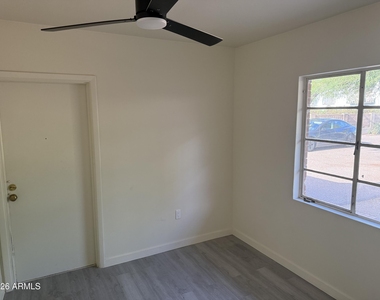 6024 N 12th Street - Photo Thumbnail 6