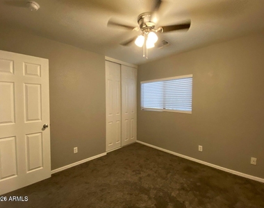1117 E Arabian Drive - Photo Thumbnail 20