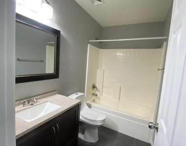 1117 E Arabian Drive - Photo Thumbnail 32
