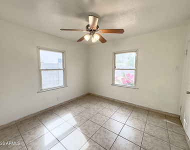 2517 E Culver Street - Photo Thumbnail 22