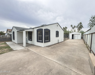 2517 E Culver Street - Photo Thumbnail 3