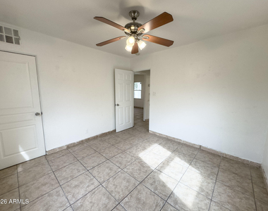 2517 E Culver Street - Photo Thumbnail 24