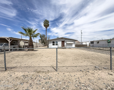13522 W Maryland Avenue - Photo Thumbnail 3
