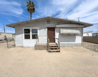 13522 W Maryland Avenue - Photo Thumbnail 6