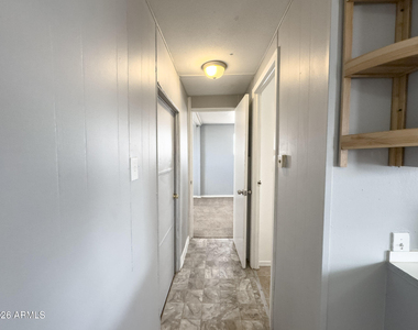 13522 W Maryland Avenue - Photo Thumbnail 21