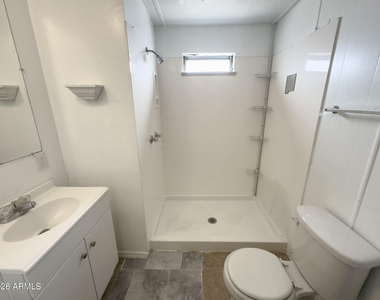 13522 W Maryland Avenue - Photo Thumbnail 23