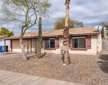 2914 E Charleston Avenue - Photo Thumbnail 1