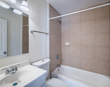 2914 E Charleston Avenue - Photo Thumbnail 20