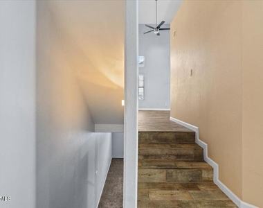 3260 S Laguna Drive - Photo Thumbnail 21