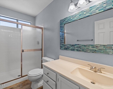3260 S Laguna Drive - Photo Thumbnail 20