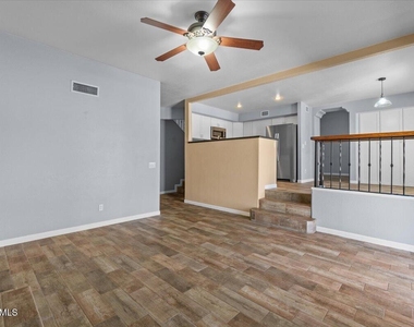3260 S Laguna Drive - Photo Thumbnail 17