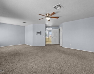 3260 S Laguna Drive - Photo Thumbnail 29