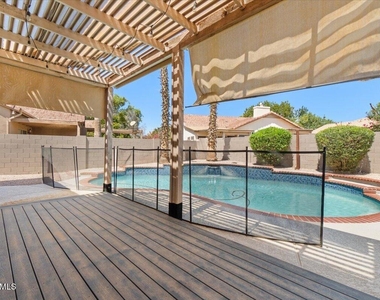 3260 S Laguna Drive - Photo Thumbnail 40