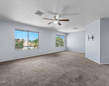 3260 S Laguna Drive - Photo Thumbnail 28