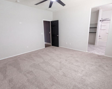 18183 W Carlota Lane - Photo Thumbnail 10