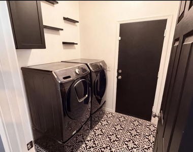 18183 W Carlota Lane - Photo Thumbnail 7
