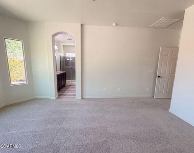2622 W Gray Wolf Trail - Photo Thumbnail 4