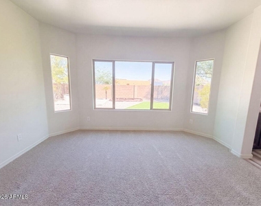 2622 W Gray Wolf Trail - Photo Thumbnail 7
