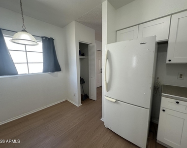 2844 E Monte Cristo Avenue - Photo Thumbnail 2