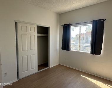 2844 E Monte Cristo Avenue - Photo Thumbnail 9
