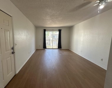2844 E Monte Cristo Avenue - Photo Thumbnail 3