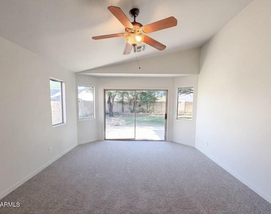 5162 W Bryce Lane - Photo Thumbnail 6