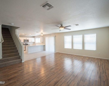 3683 E Constitution Drive - Photo Thumbnail 5