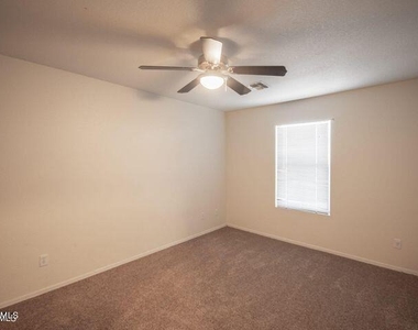 3683 E Constitution Drive - Photo Thumbnail 14