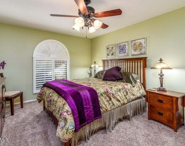 10254 E Spring Creek Road - Photo Thumbnail 5
