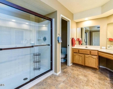 10254 E Spring Creek Road - Photo Thumbnail 8