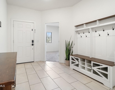 35391 W Santa Monica Avenue - Photo Thumbnail 10