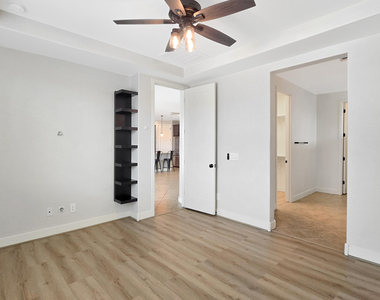 19912 W Lilac Street - Photo Thumbnail 21