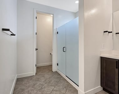 19912 W Lilac Street - Photo Thumbnail 24