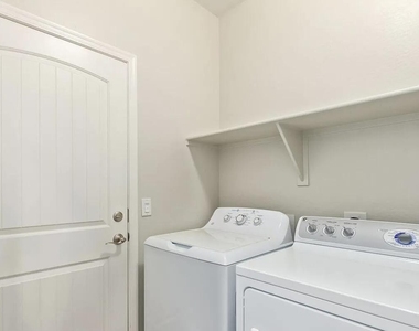 34578 N Mirandesa Drive - Photo Thumbnail 8