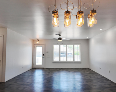 8144 E Fairmount Avenue - Photo Thumbnail 1