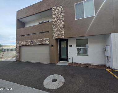 4307 N 13th Place - Photo Thumbnail 1
