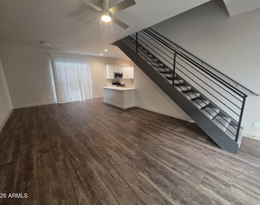 4307 N 13th Place - Photo Thumbnail 9