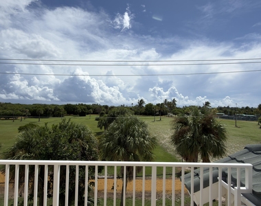 160 Bella Vista Court N - Photo Thumbnail 26