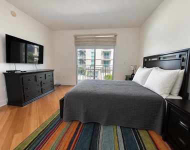 7270 Sw 89th Street - Photo Thumbnail 7
