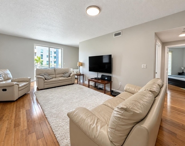 7270 Sw 89th Street - Photo Thumbnail 2
