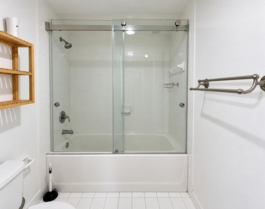 7270 Sw 89th Street - Photo Thumbnail 9