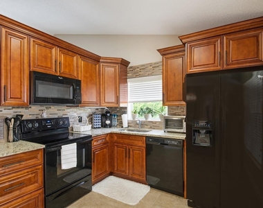 7872 Mansfield Hollow Road - Photo Thumbnail 7