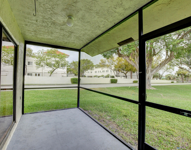 499 Hardwood Place - Photo Thumbnail 21