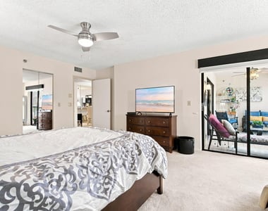 7290 Kinghurst Drive - Photo Thumbnail 13