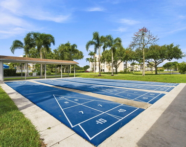 7290 Kinghurst Drive - Photo Thumbnail 27