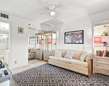 7290 Kinghurst Drive - Photo Thumbnail 15