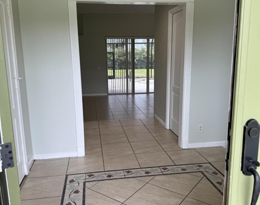 14917 Tangelo Boulevard - Photo Thumbnail 4