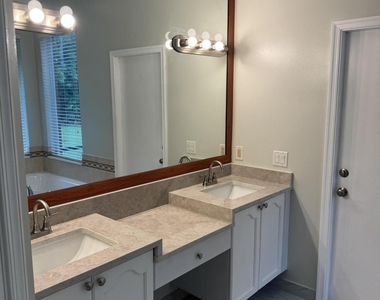 14917 Tangelo Boulevard - Photo Thumbnail 33