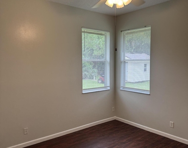 14917 Tangelo Boulevard - Photo Thumbnail 14