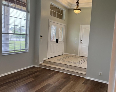 14917 Tangelo Boulevard - Photo Thumbnail 5